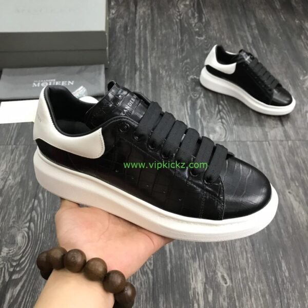 Alexander McQueen Sneakers – AMCQ1004